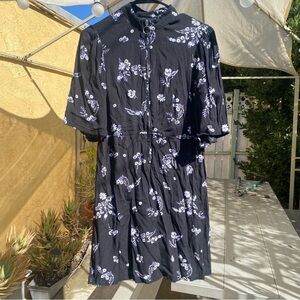 Black Mockneck Floral Zip-Front Dress, S